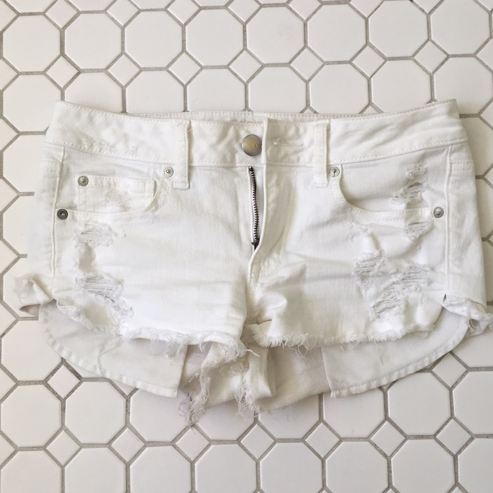 White American Eagle denim cutoff shorts size 4